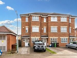 Armstrong Close, Borehamwood, WD6